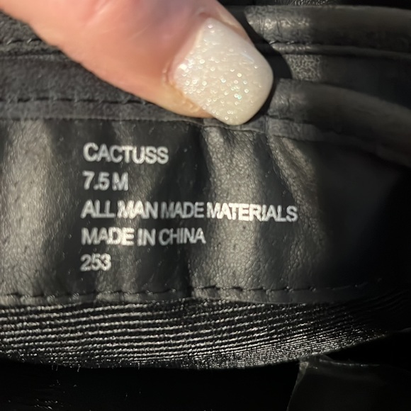 Madden Girl Boots - Picture 5 of 5